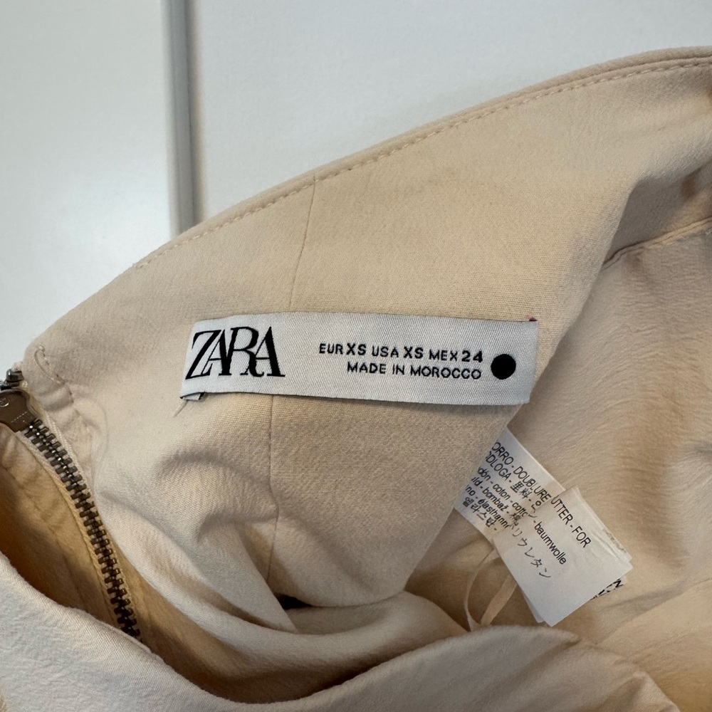 Zara Strapless Ruched Top - Picture 5 of 5